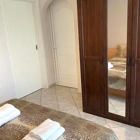 Aethera Maisonette *